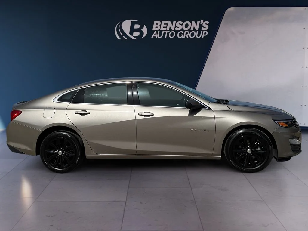 Used 2025 Gray Chevrolet LT image 6