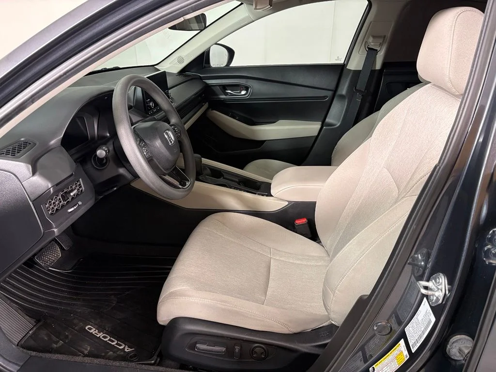 Used 2024 Gray Honda EX image 17