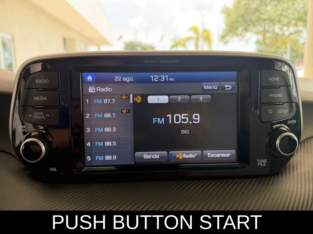 Used 2019 White Hyundai Value image 9