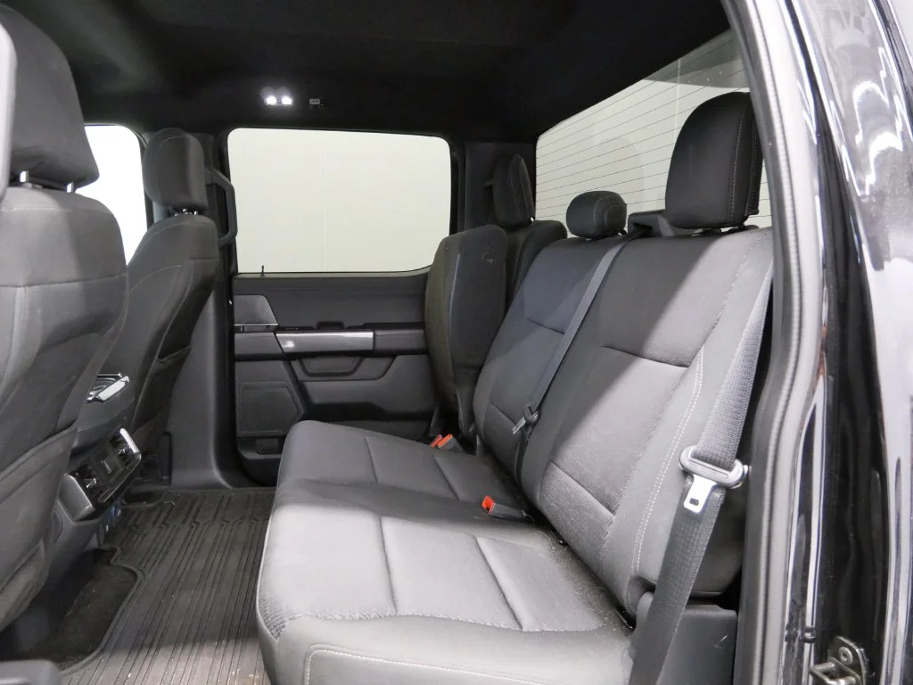 Used 2021 Black Ford XLT image 11
