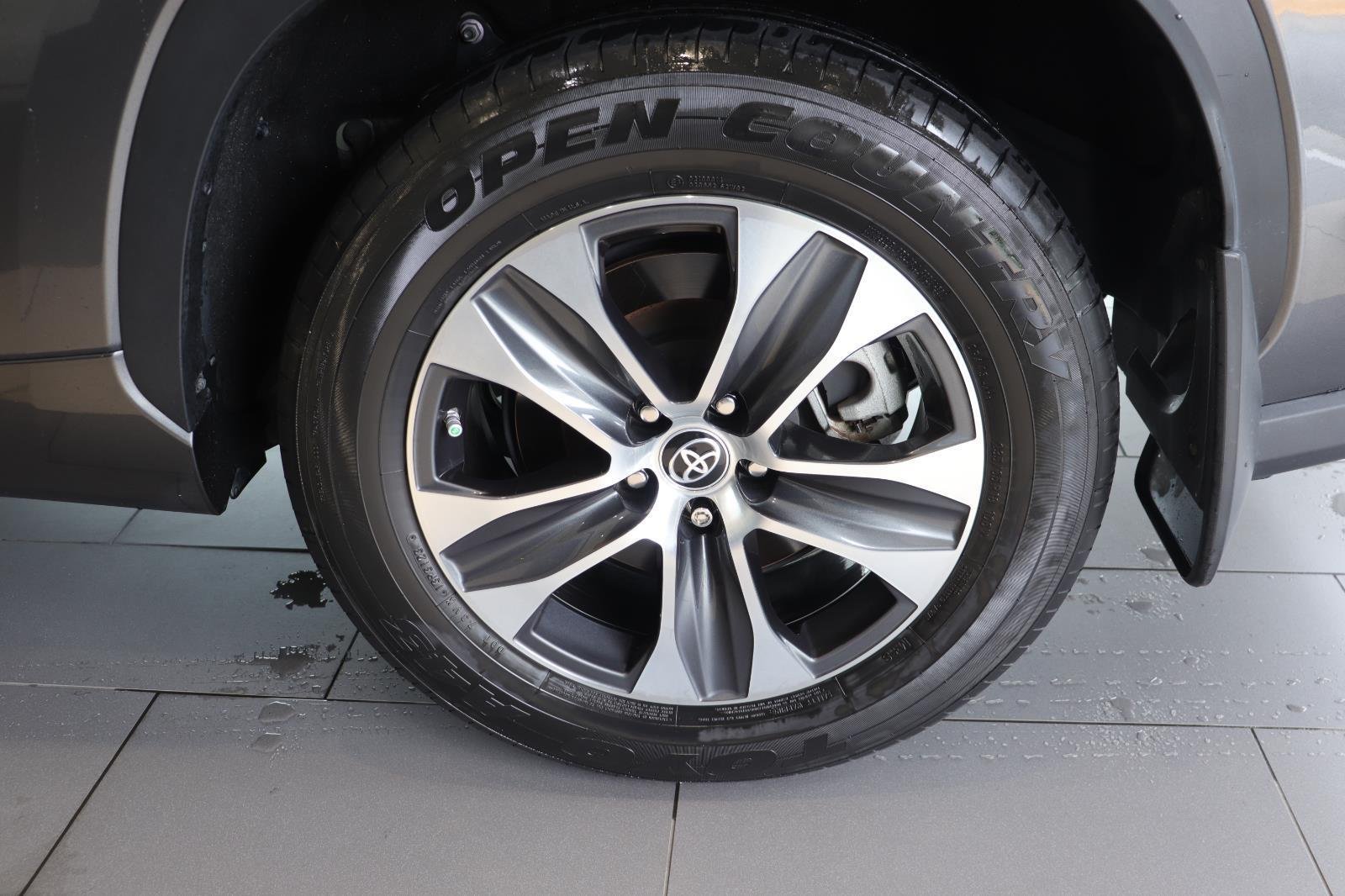 Used 2023 Magnetic Gray Metallic Toyota XLE image 36