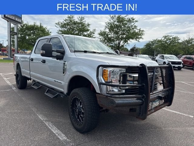 Used 2017 Silver Ford XL image 2