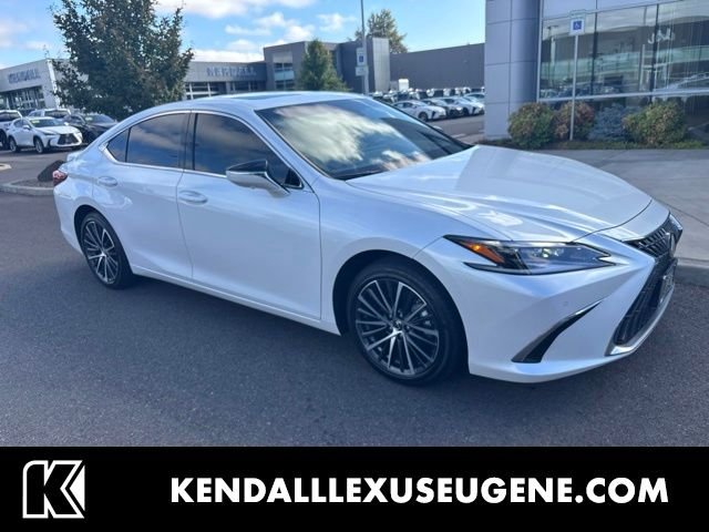 2025 Lexus ES 300h Luxury