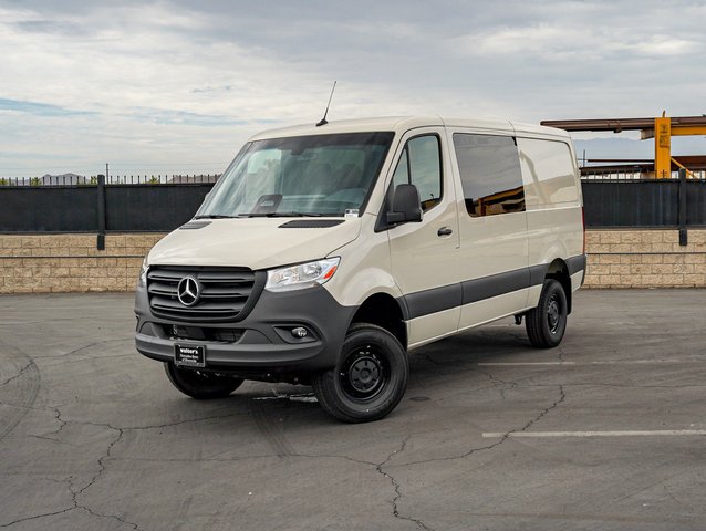 2026 Mercedes-Benz Sprinter Crew Van 2500 Standard Roof I4 Diesel HO 144 AWD