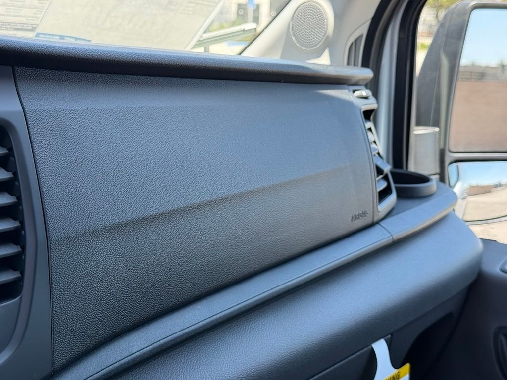 New 2026 Oxford White Ford Cargo Van image 8