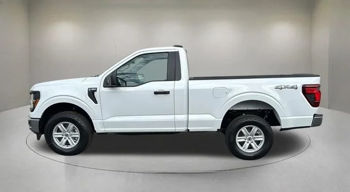 New 2026 Oxford White Ford XL image 3