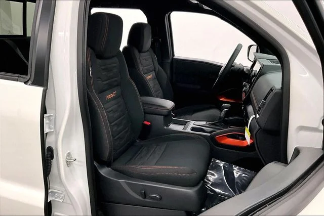New 2026 Glacier White Nissan PRO-X image 41