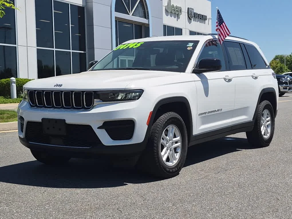 2023 Jeep Grand Cherokee Laredo