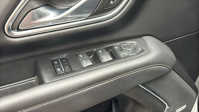 Used 2023 Gray Chevrolet Premier image 10