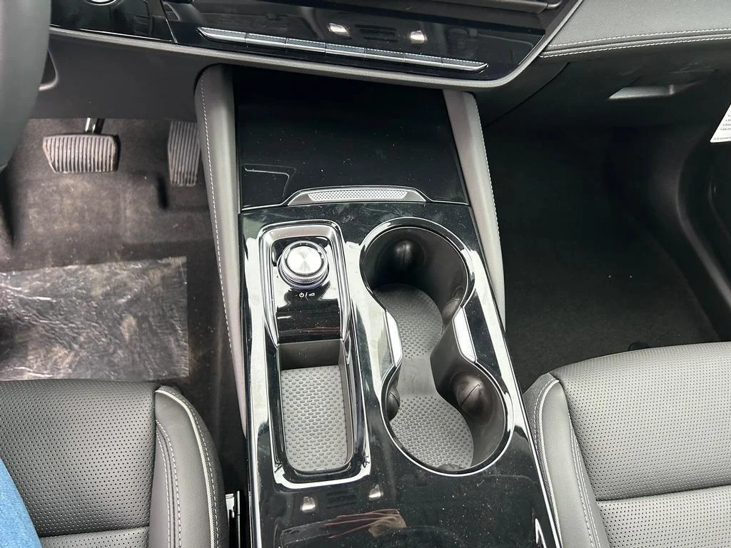 New 2026 Ebony Twilight Metallic Buick Avenir image 11