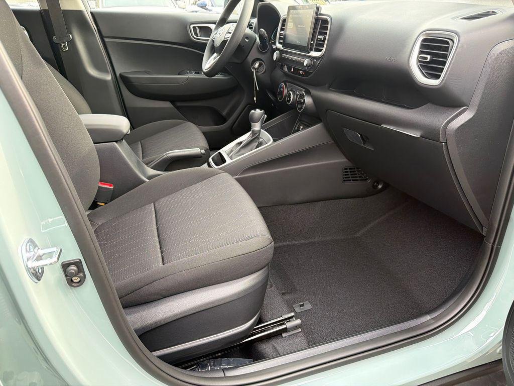 New 2026 Green Hyundai SE image 13