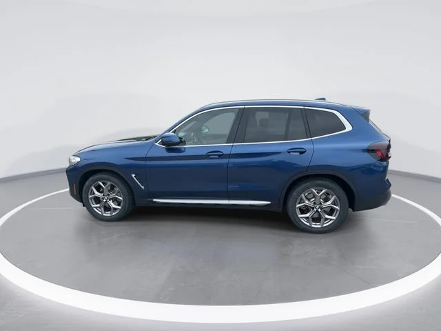Used 2022 Blue BMW sDrive30i image 4
