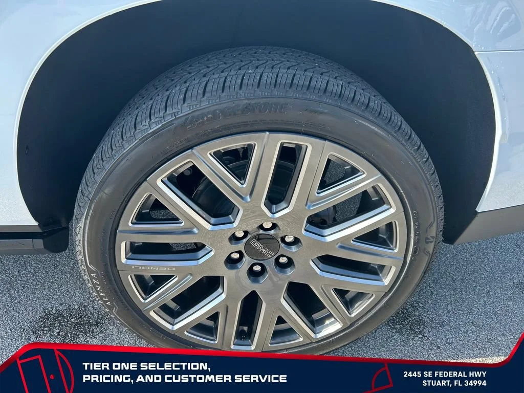 New 2026 Glacier White Tricoat GMC Denali Ultimate image 9
