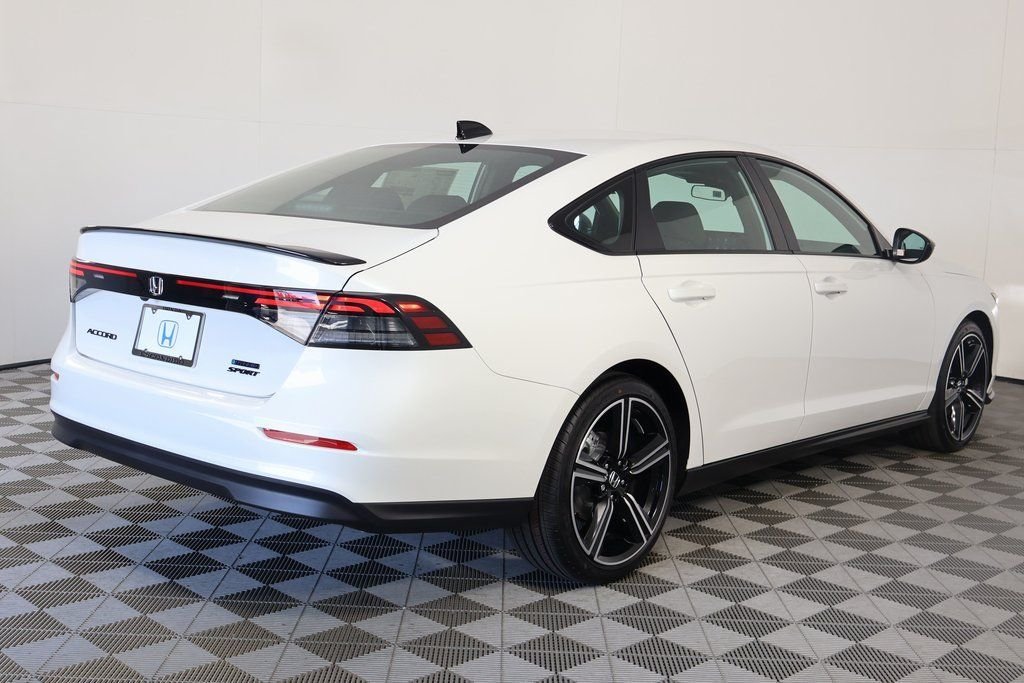 New 2026 Platinum White Pearl Honda Sport image 2