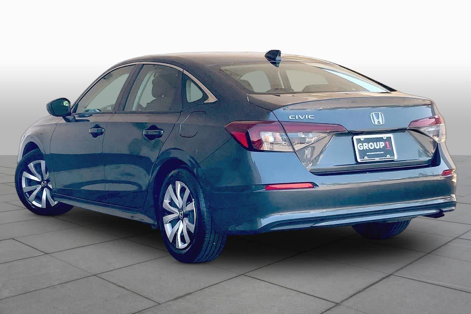 Used 2025 Meteorite Gray Metallic Honda LX image 12