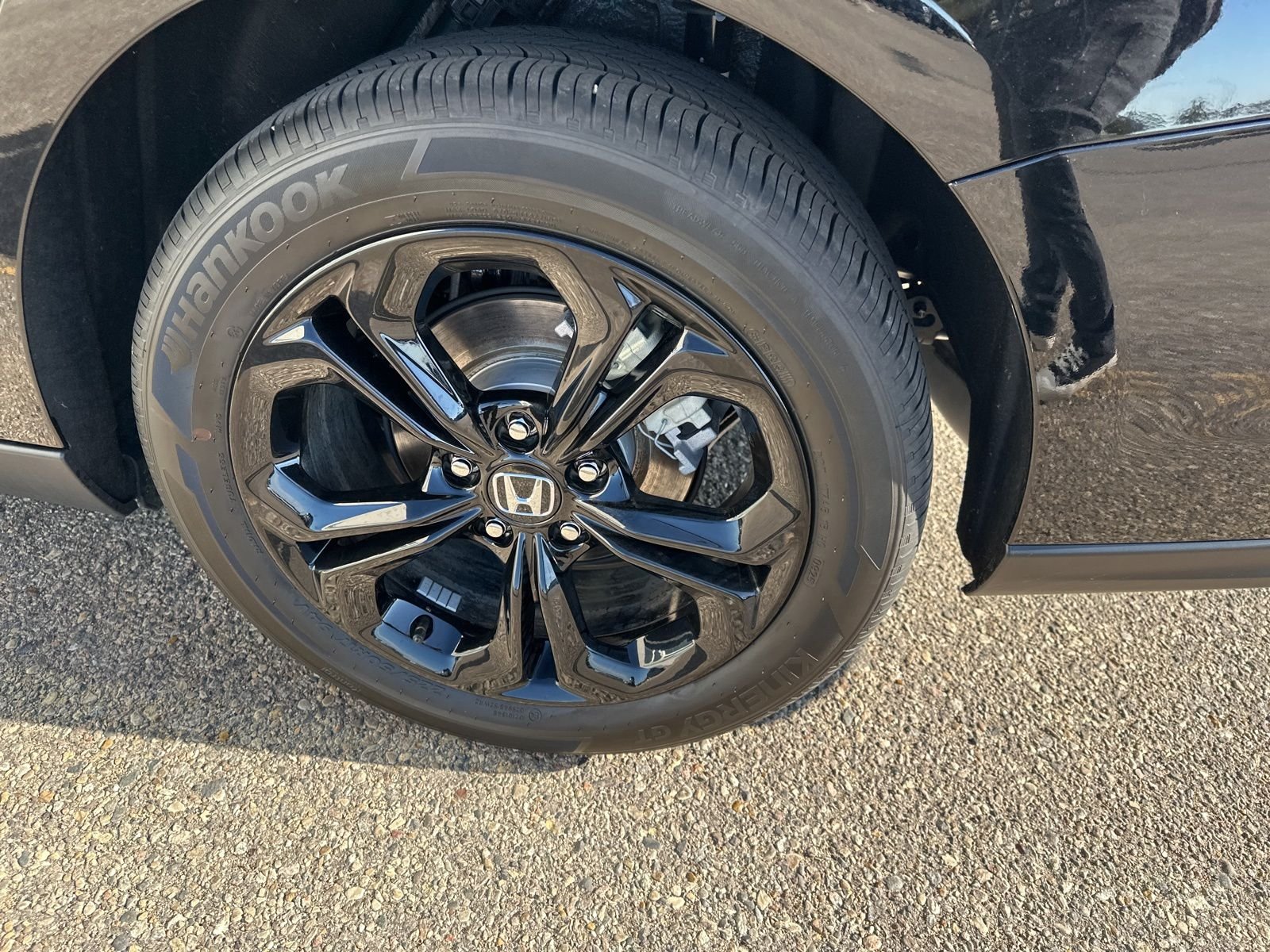 Certified Used 2025 Black Honda SE image 7