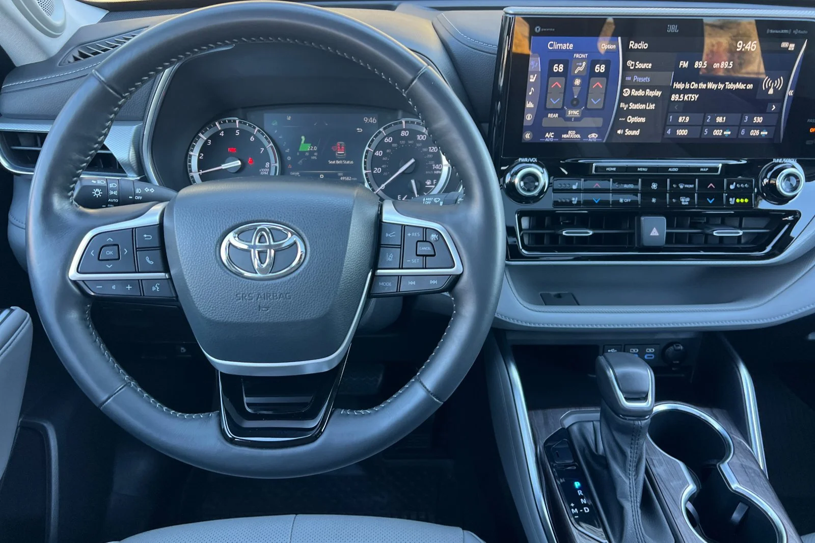 Certified Used 2022 Wind Chill Pearl Toyota Platinum image 15