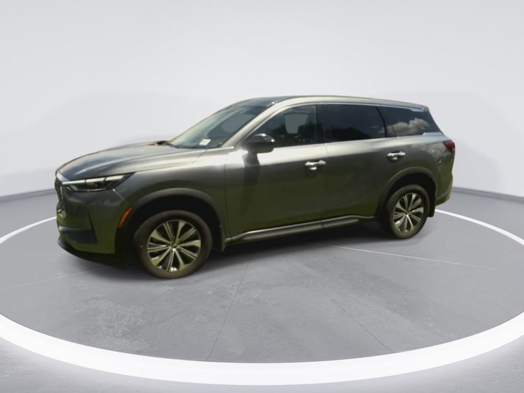 Used 2025 Gray INFINITI PURE image 6