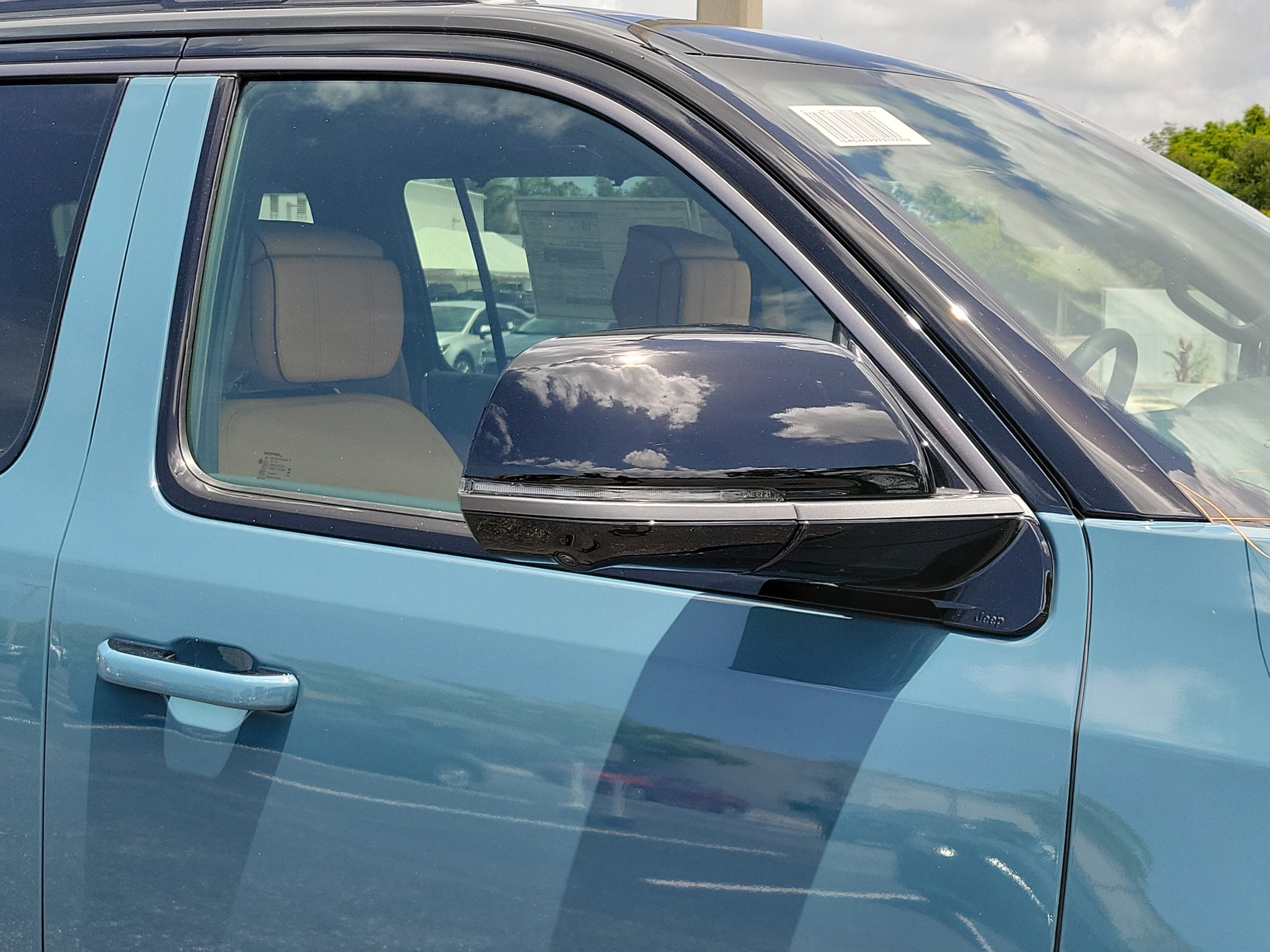 New 2026 Steel Blue Exterior Paint Jeep Summit Reserve image 9