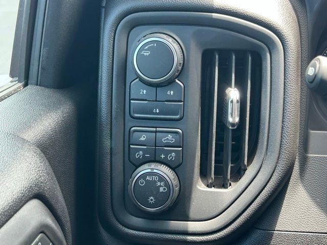2025 Chevrolet Silverado 2500 HD Custom - Photo 17