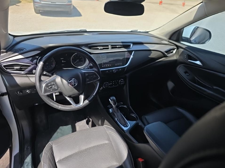 Used 2021 White Buick Essence image 9