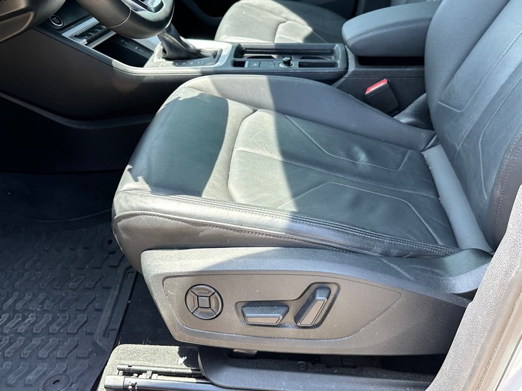 Used 2021 White Audi Premium image 16