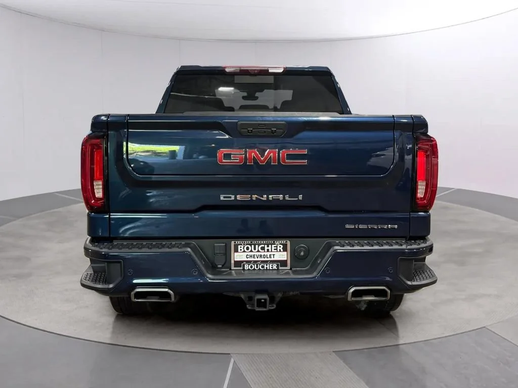 Used 2022 Pacific Blue Metallic GMC Denali image 4