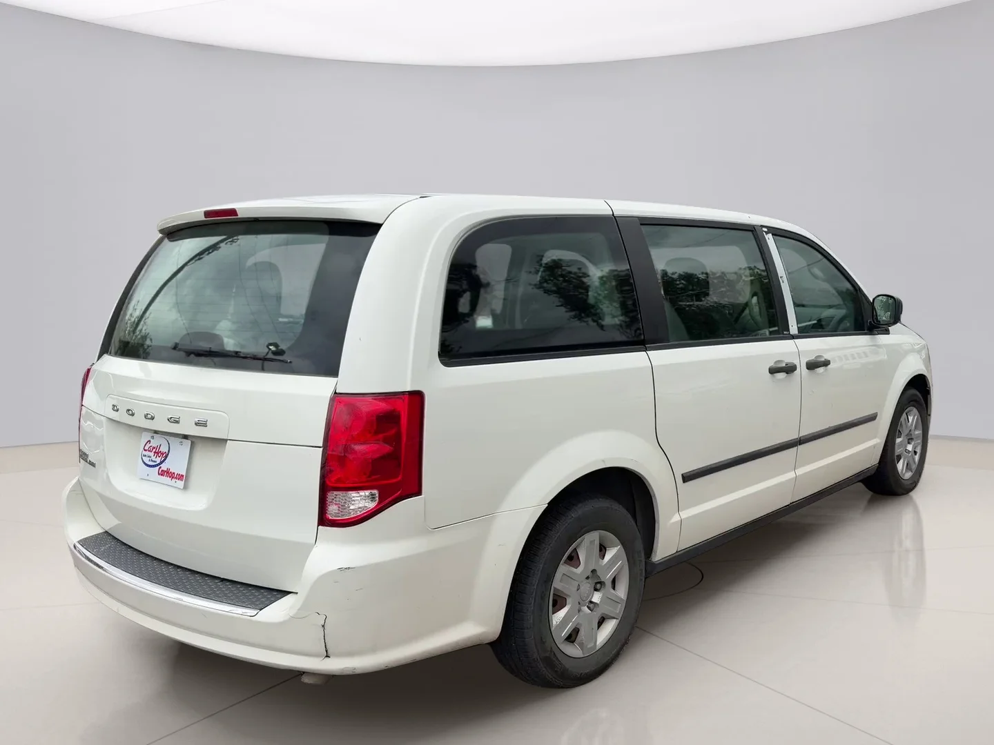 Used 2013 White Dodge SE image 5
