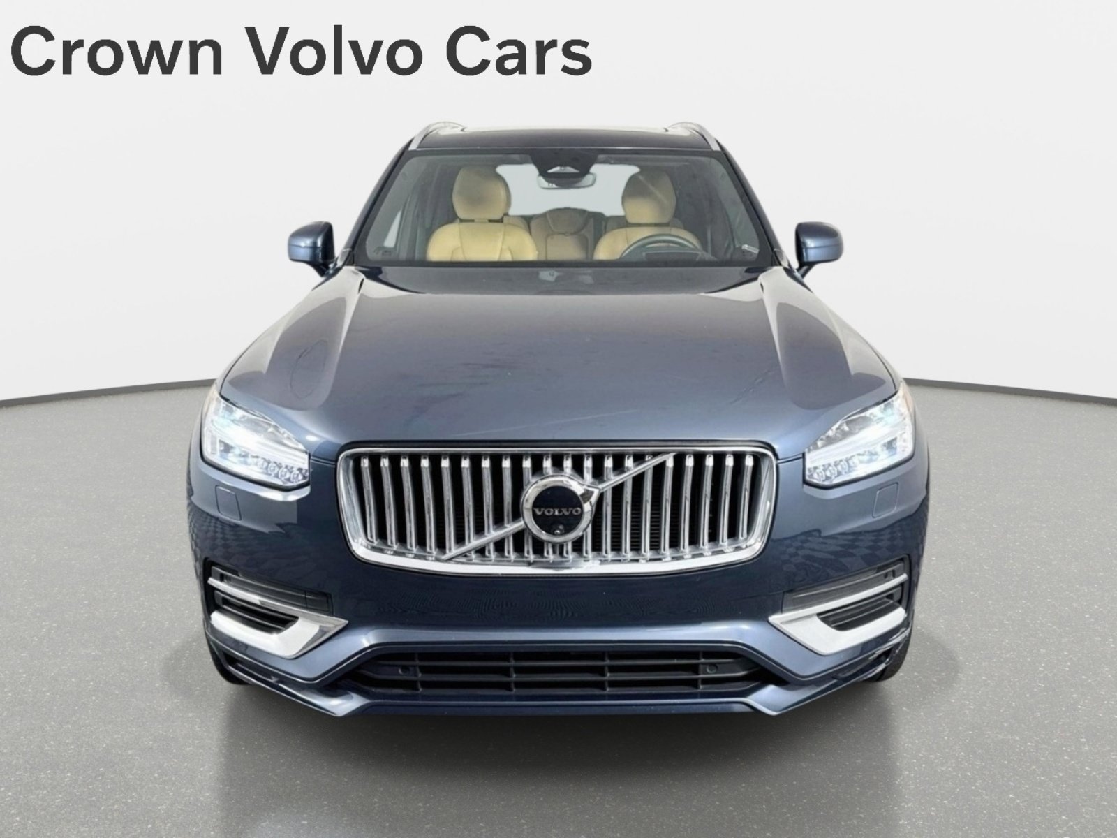 Used 2024  Volvo Ultimate Bright Theme image 2