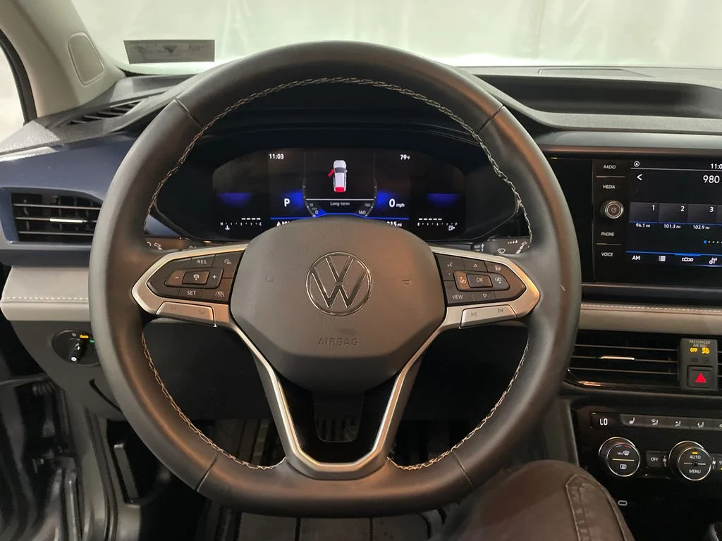 Used 2024 Deep Black Pearl Volkswagen SE image 13