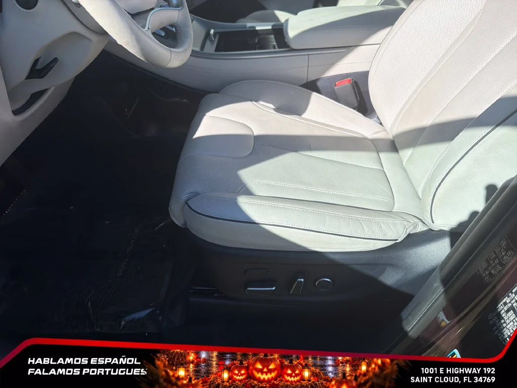 Used 2024 Red Hyundai Limited image 15