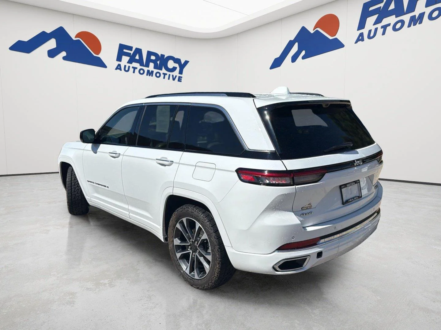 Used 2023 Bright White Clearcoat Jeep Overland image 8