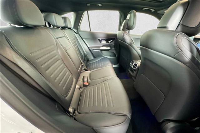 New 2026 MANUFAKTUR Moonlight White Metallic Mercedes-Benz AMG® GLC 43 image 53