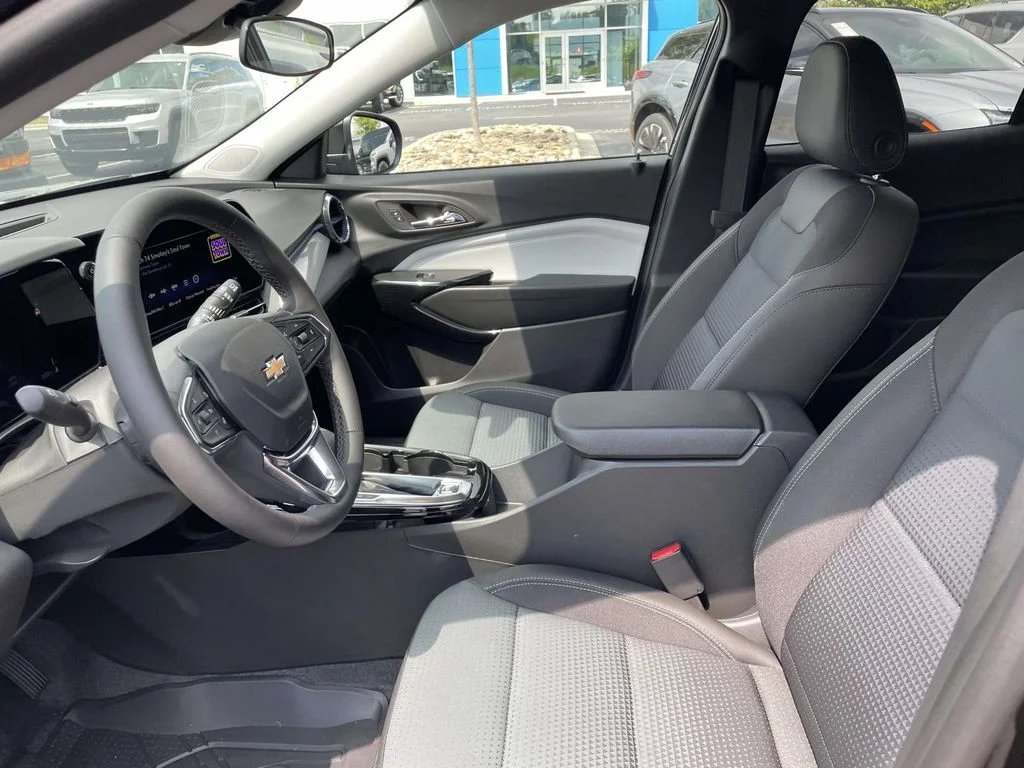 New 2026 Mosaic Black Metallic Chevrolet LT image 20