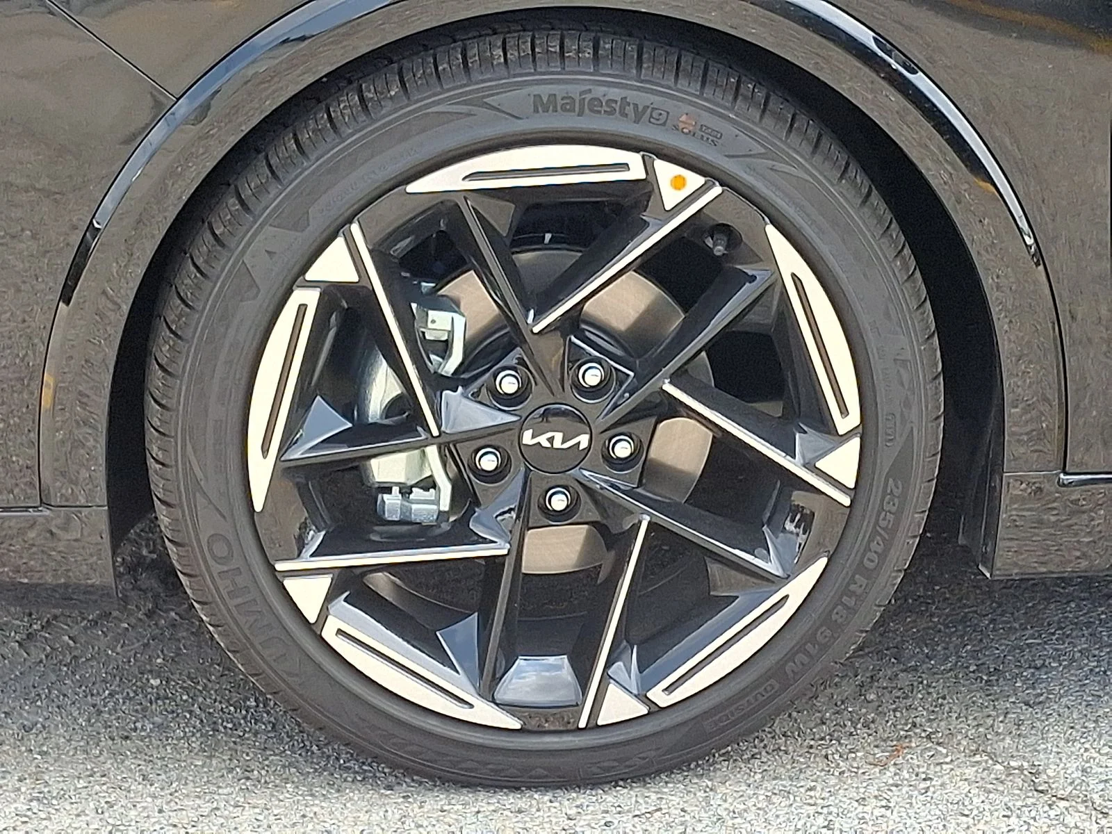 New 2026 Black Kia GT-Line image 6
