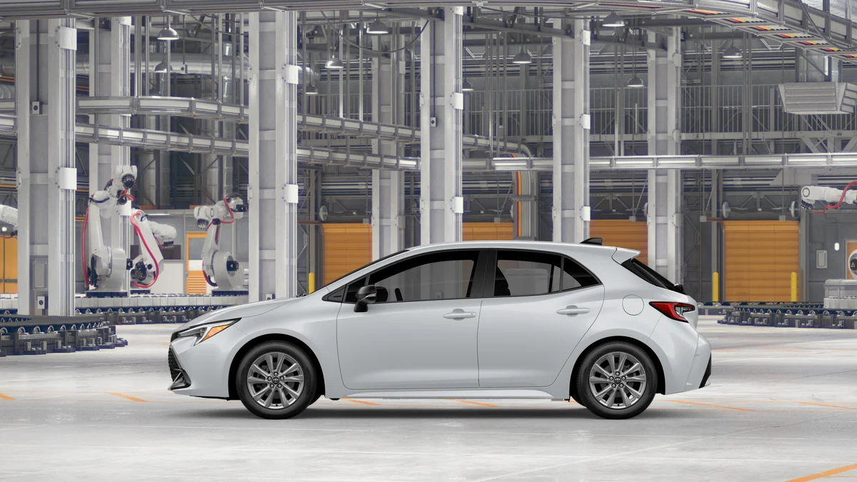 New 2027 Ice Cap Toyota SE image 4