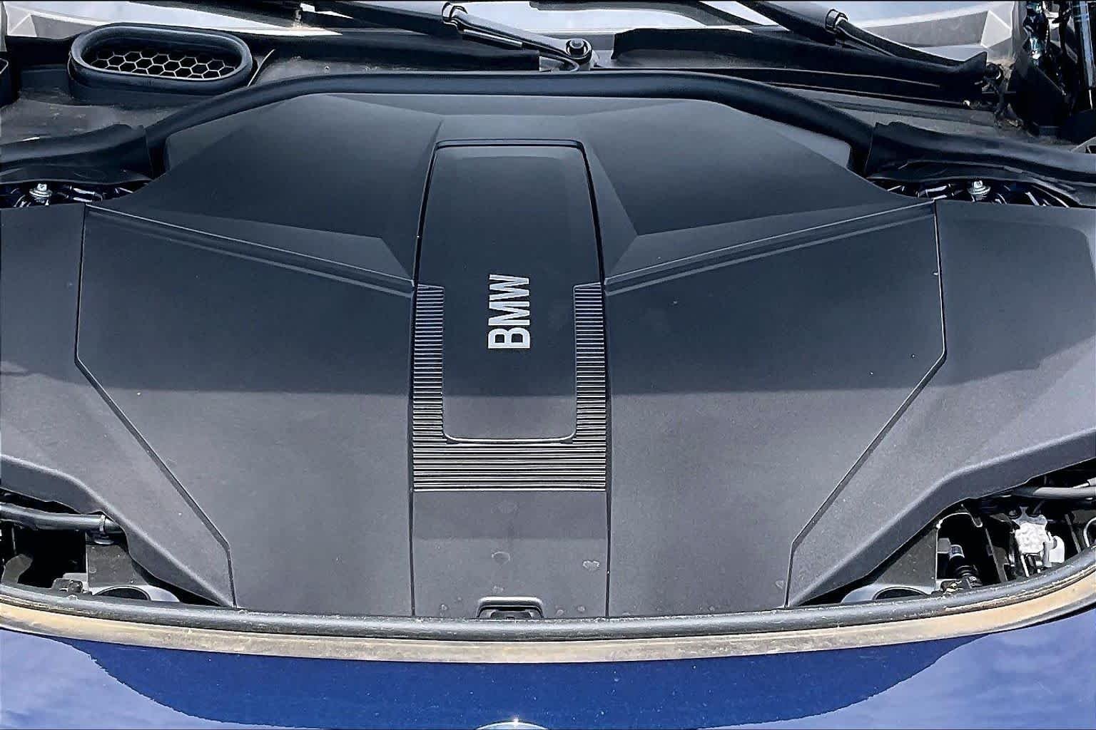 New 2026 Tanzanite Blue II Metallic BMW eDrive50 image 16