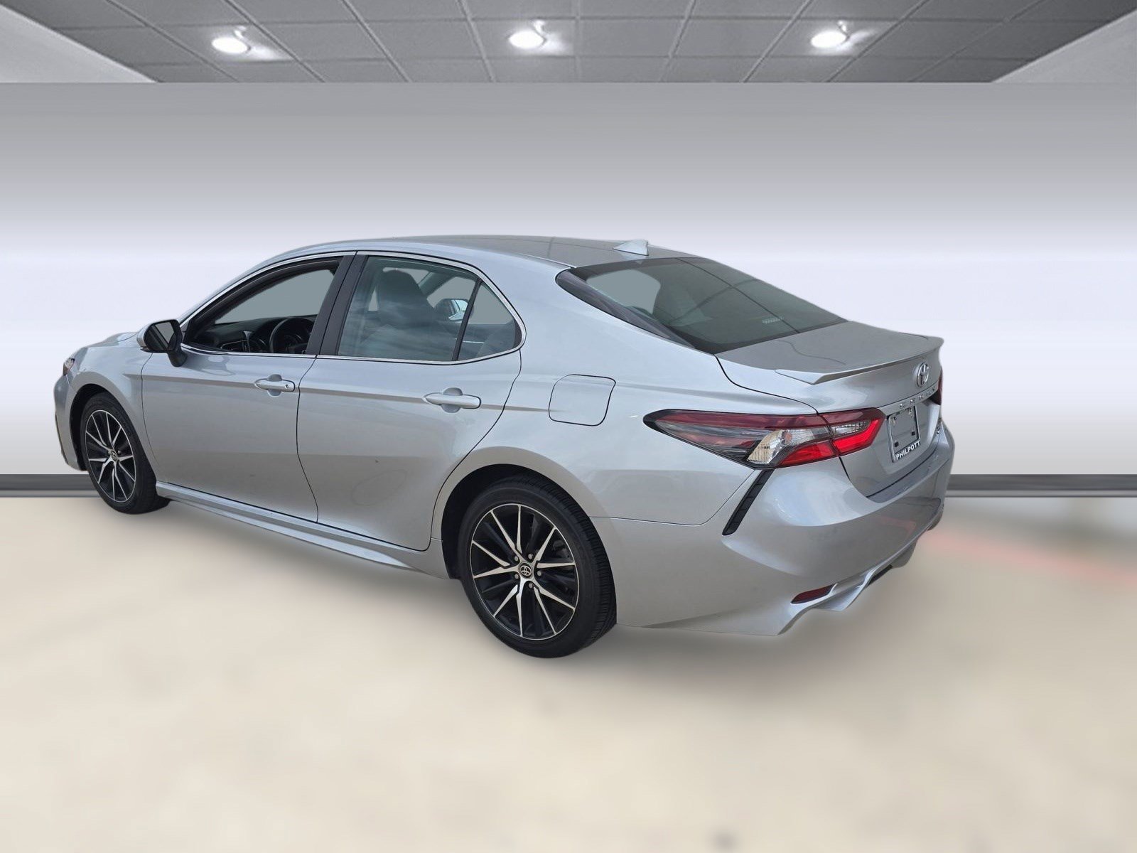 2023 Toyota Camry SE photo 3
