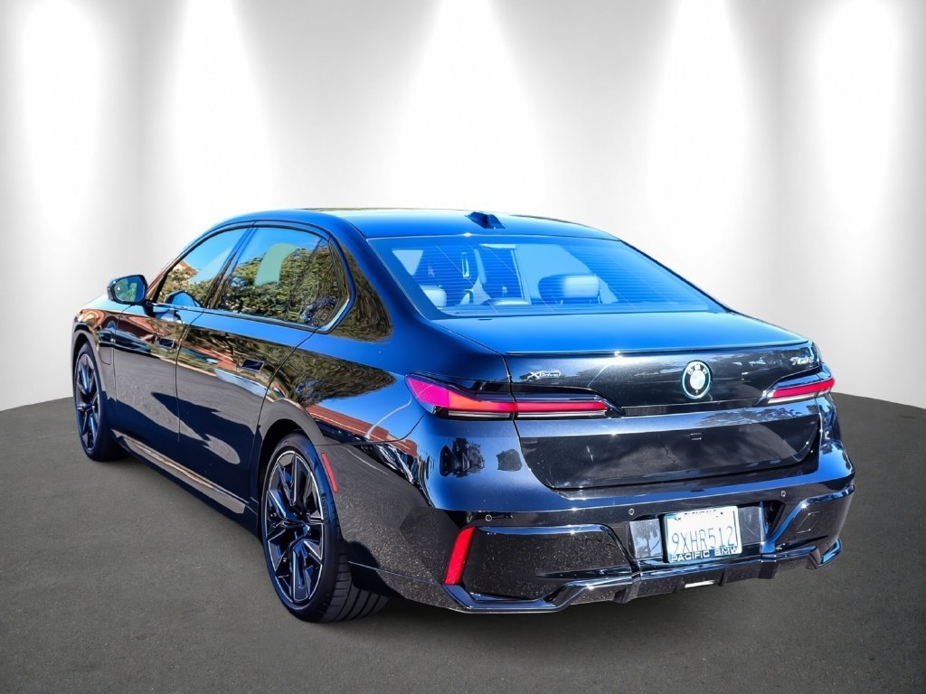 2026 BMW 7 Series photo 4