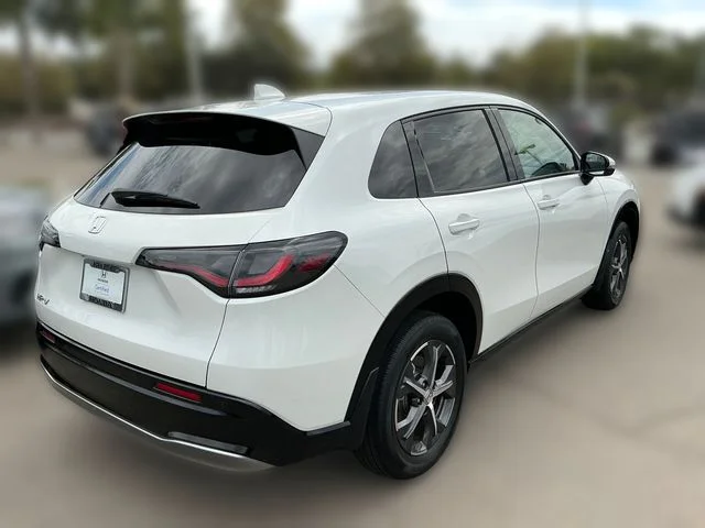 Certified Used 2024 Platinum White Pearl Honda EX-L image 5