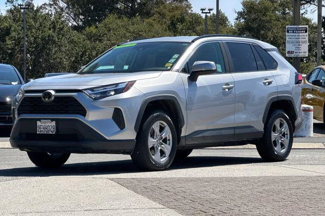 Certified Used 2022 SILVER SKY METALLIC Toyota  image 9
