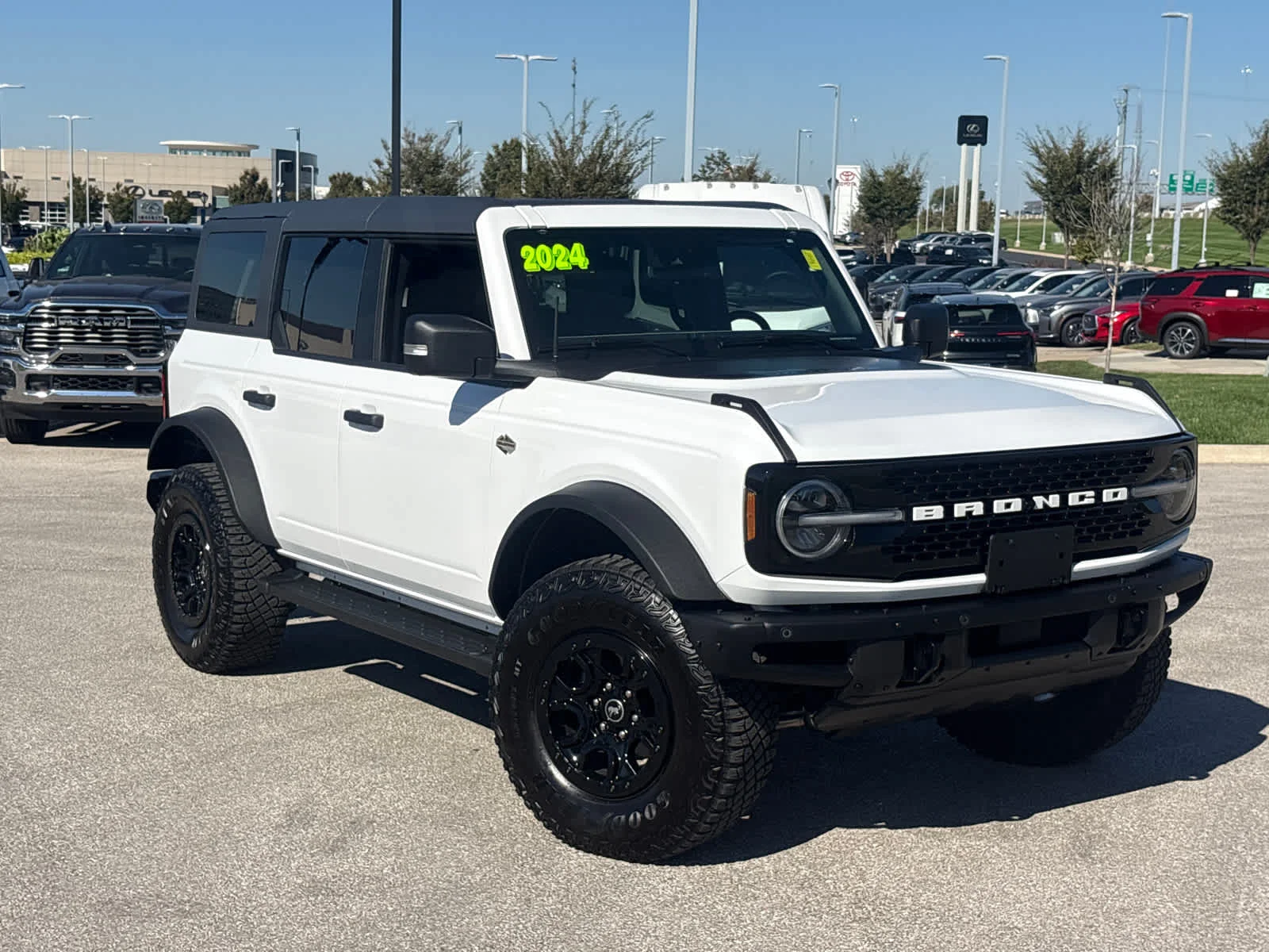 Used 2024 Ford Bronco 4-Door Wildtrak with VIN 1FMEE2BP7RLA66338 for sale in Kansas City