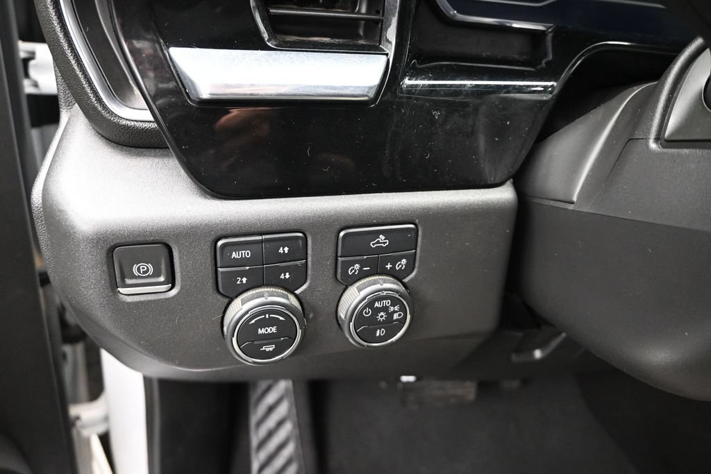 2023 Chevrolet Silverado 1500 LT Trail Boss - Photo 13