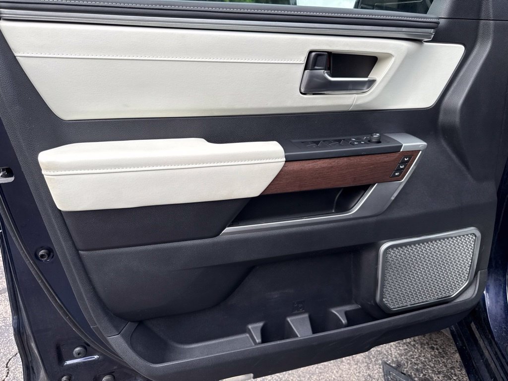 Used 2022 White Toyota Capstone image 21