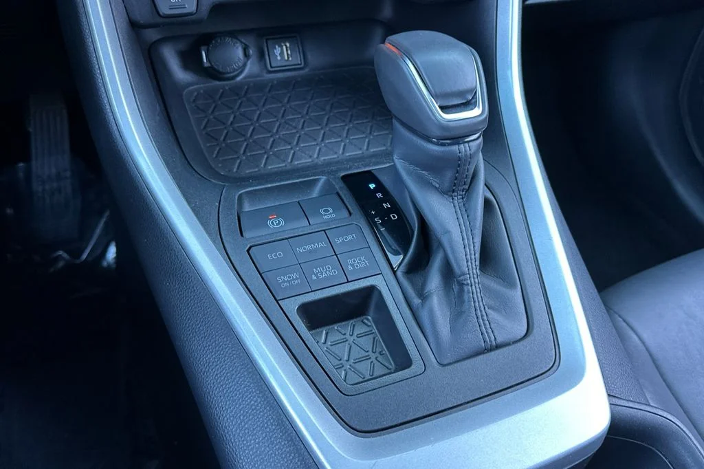 2024 Toyota RAV4 XLE Premium - Photo 21