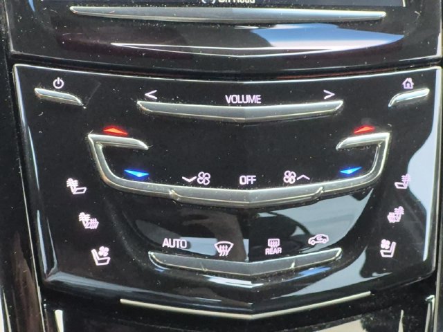 Used 2018 CRYSTAL WHITE TRICOAT Cadillac Platinum image 26