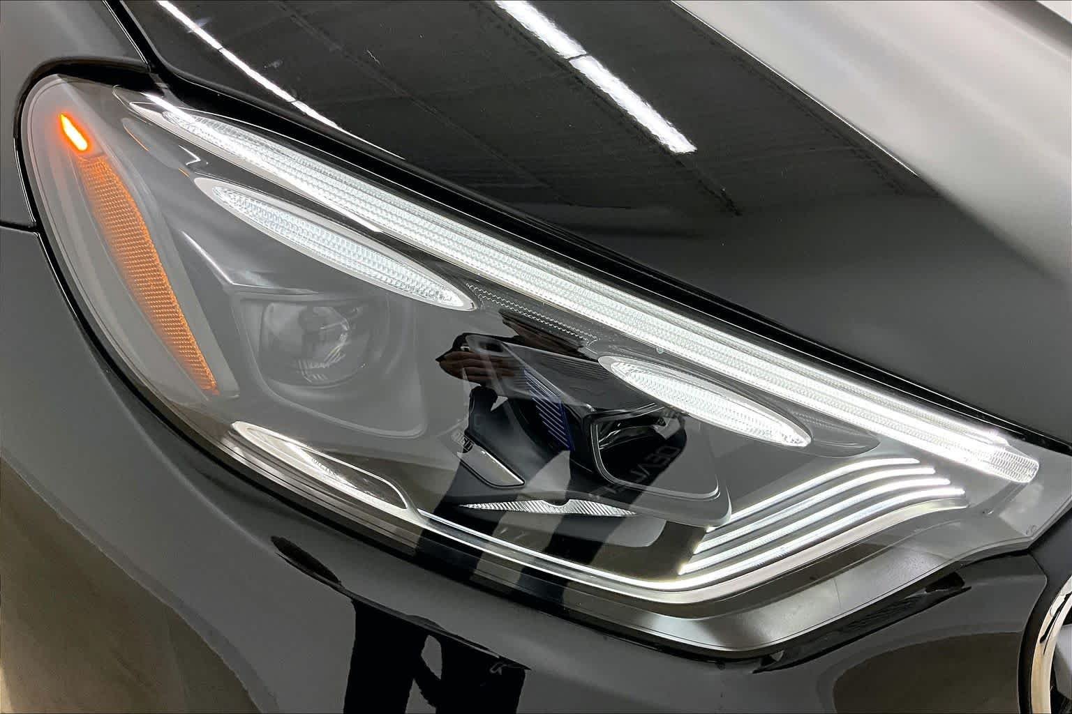 New 2026 Obsidian Black Metallic Mercedes-Benz GLC 300 image 13