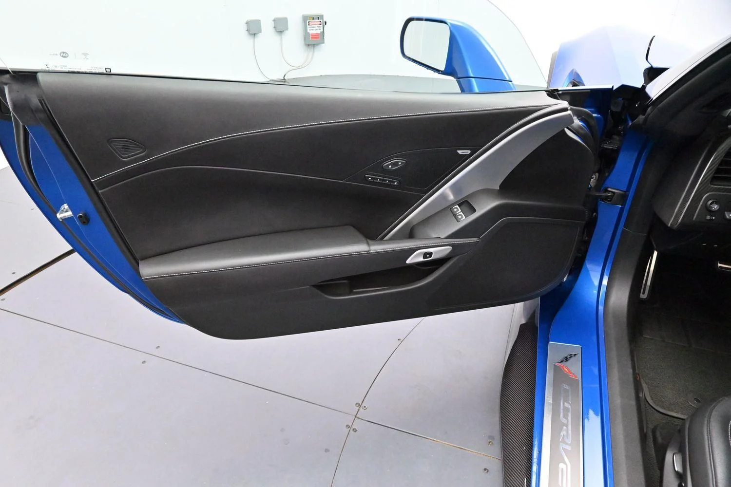 Used 2016 LAGUNA BLUE METALLIC TINTCOAT Chevrolet Z06 3LZ image 10
