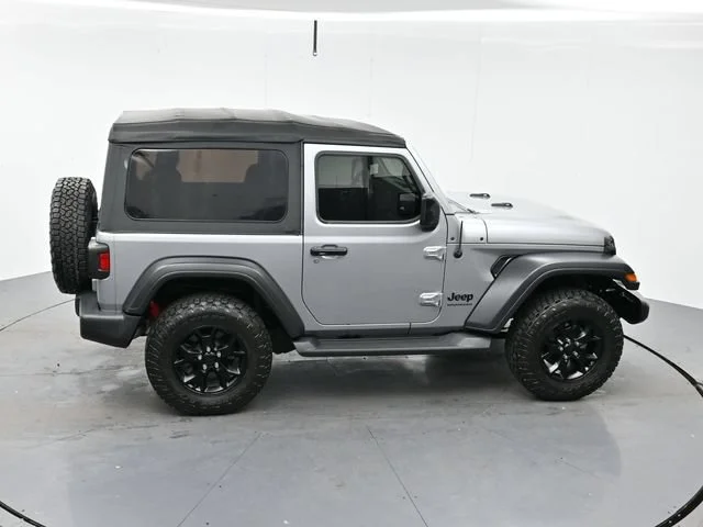 Used 2020 Billet Silver Metallic Clearcoat Jeep Willys Sport image 35