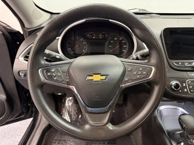 Used 2025 Black Chevrolet LT image 19